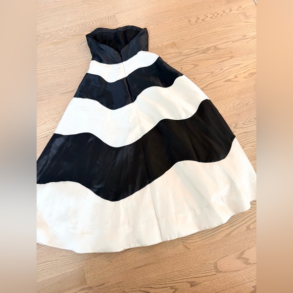 Anthropologie Hutch Strapless Satin Colorblock Gown in Black White - Picture 13 of 15